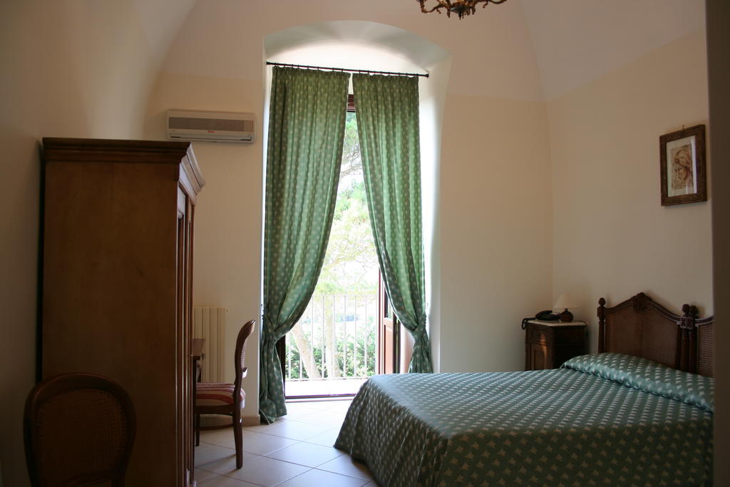 Готель Agriturismo Antico Leccio Джоя-дель-Колле Номер фото
